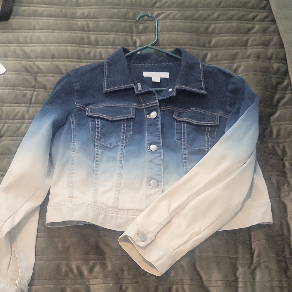 Chico's Cropped Ombre Blue and Cream Denim Jacket - Picture 7 of 11